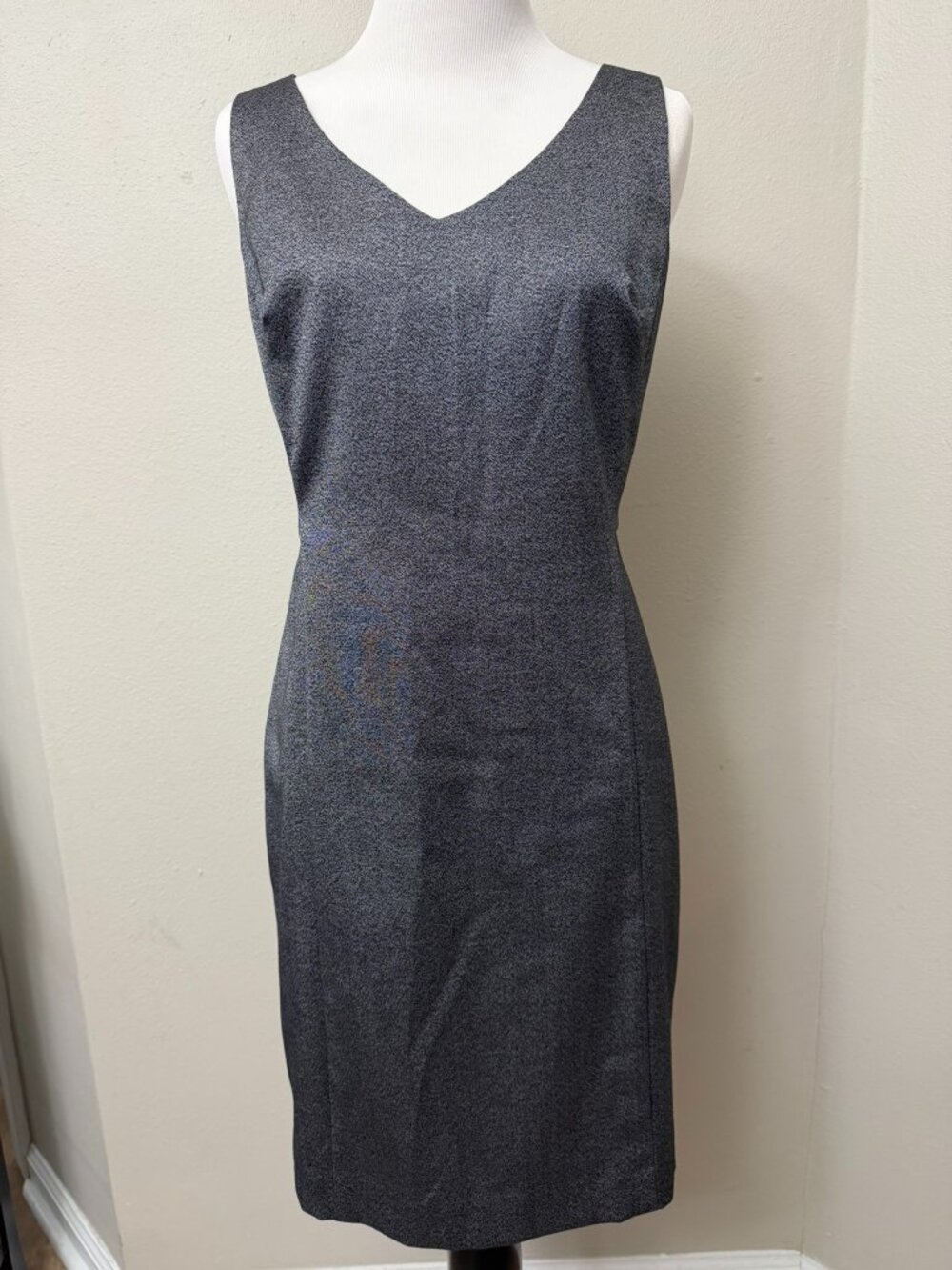 NWT! Ann Taylor Gray Mettalic Business Sheath Dress Size 6P